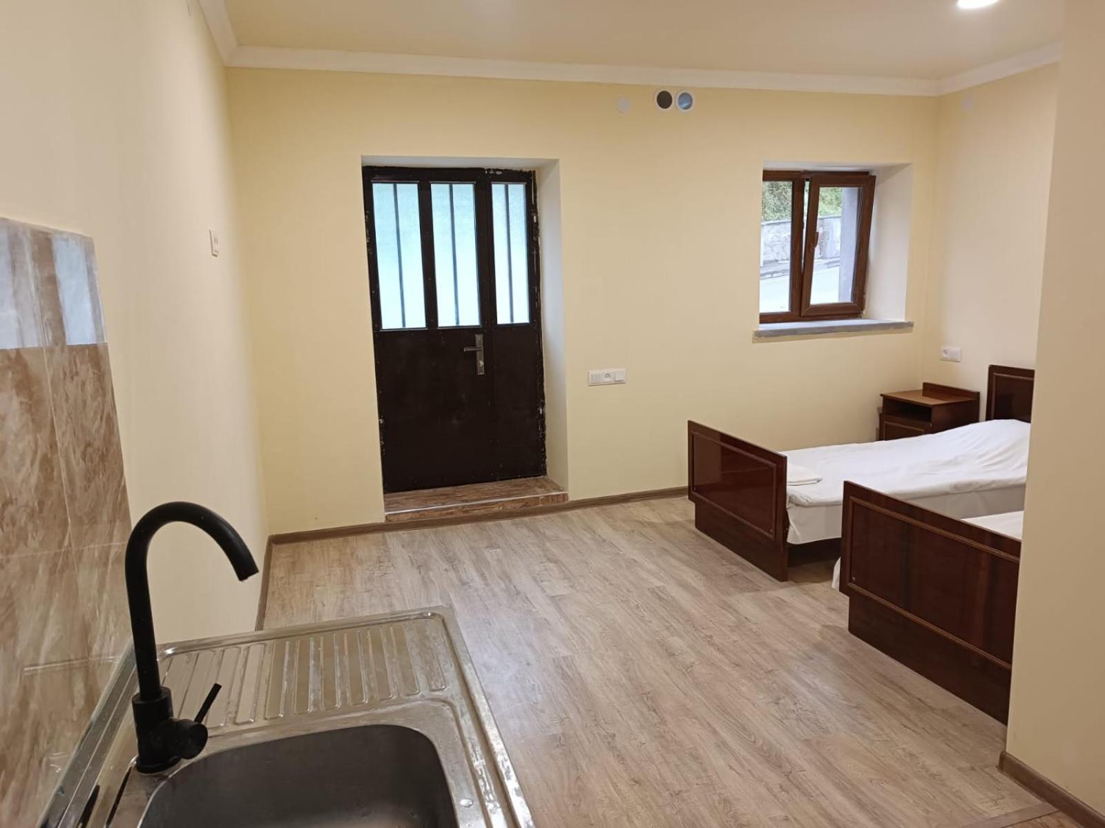 Verishen Guest House B&B Goris Exterior foto