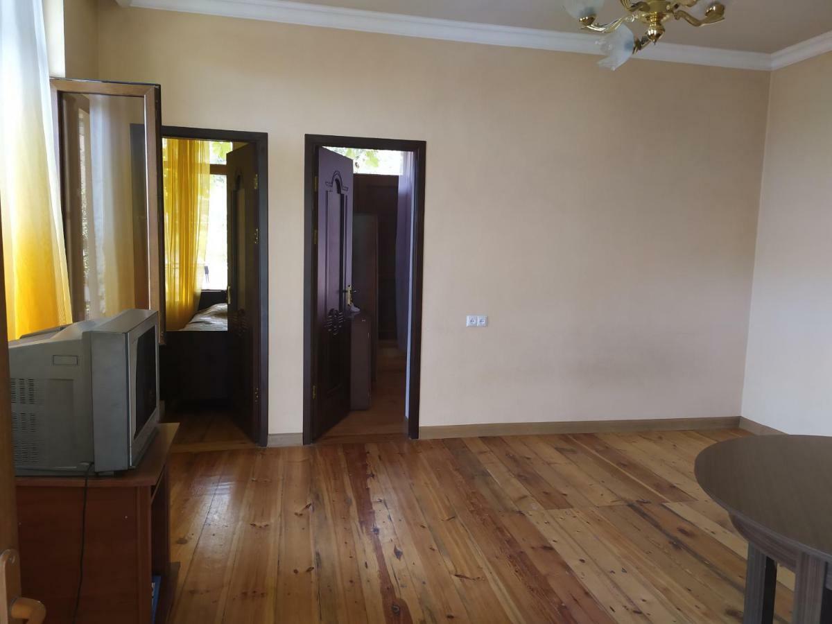 Verishen Guest House B&B Goris Exterior foto